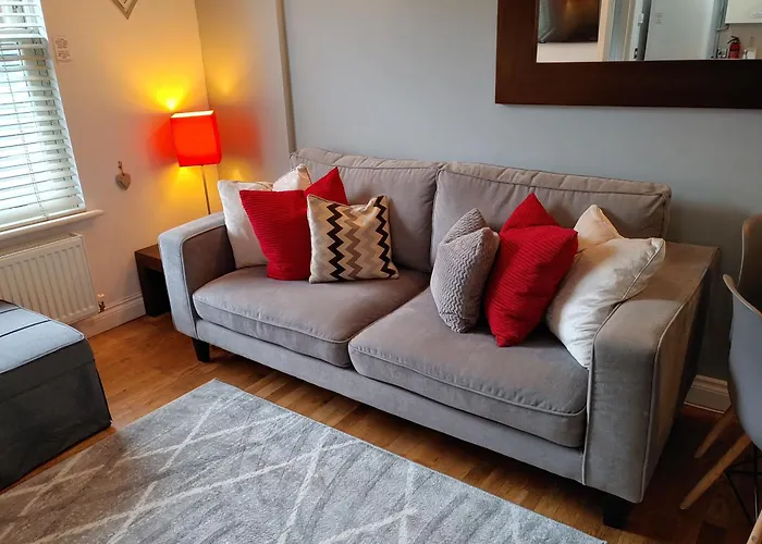 The Bath House Apartments - Free 1St Breakfast - Free Parking
