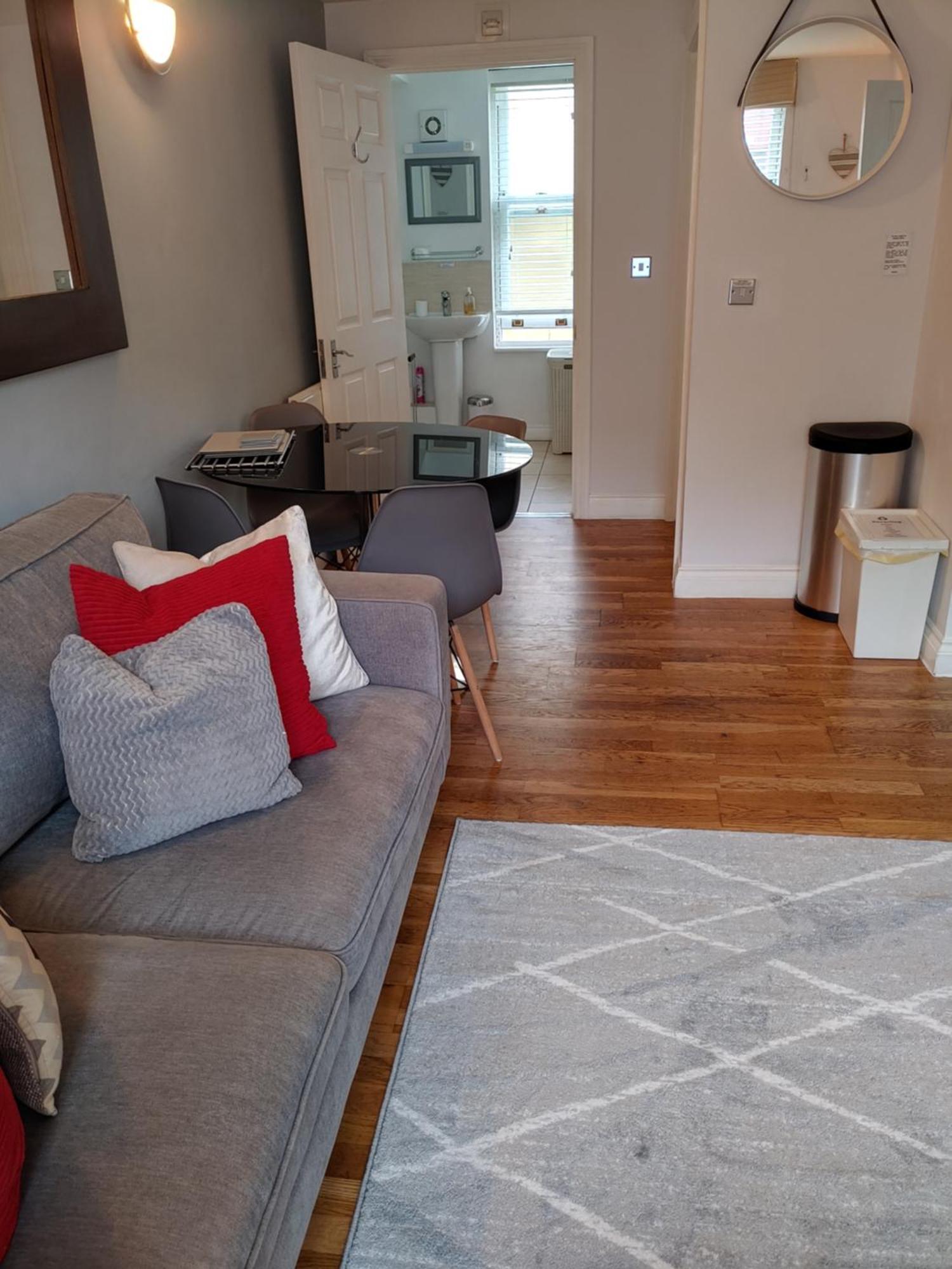 The House - Free 1st Breakfast - Free Parking Appartement